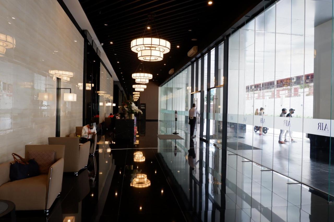 Homey 1 Bedroom Unit At Air Residences Makati City Екстер'єр фото