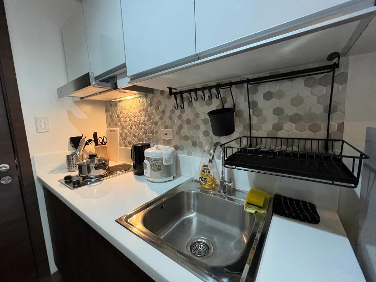 Homey 1 Bedroom Unit At Air Residences Makati City Екстер'єр фото