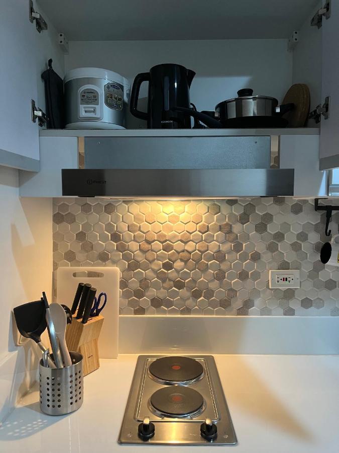 Homey 1 Bedroom Unit At Air Residences Makati City Екстер'єр фото