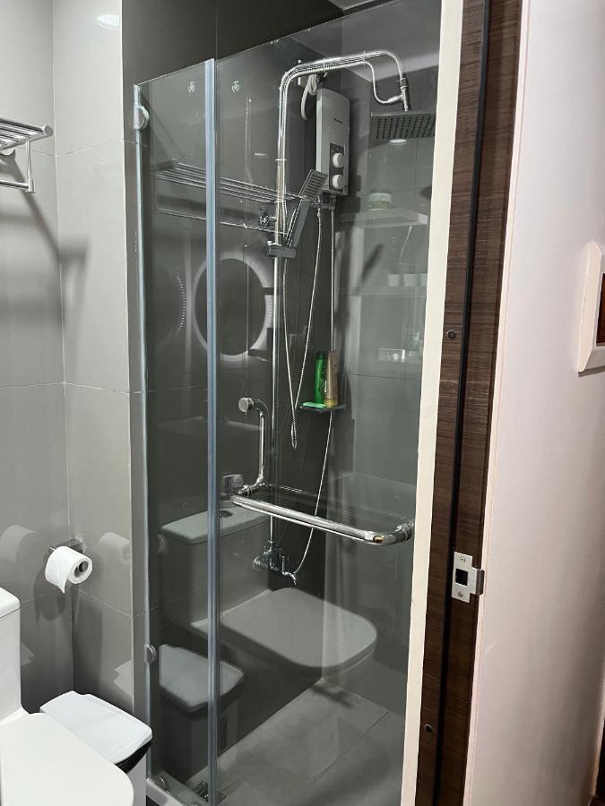 Homey 1 Bedroom Unit At Air Residences Makati City Екстер'єр фото