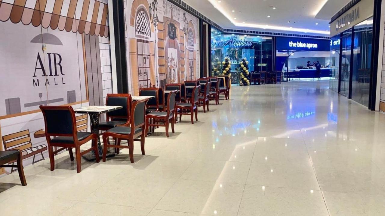 Homey 1 Bedroom Unit At Air Residences Makati City Екстер'єр фото
