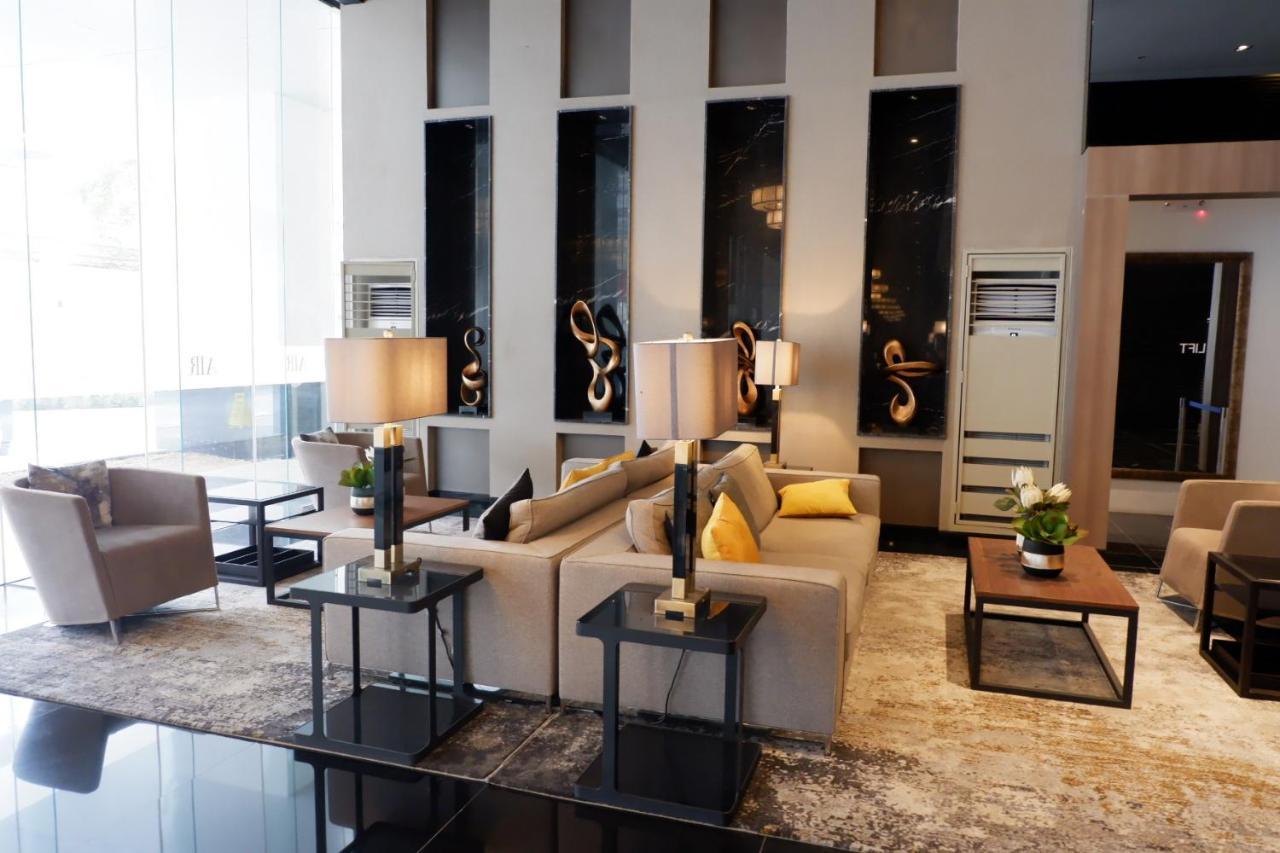 Homey 1 Bedroom Unit At Air Residences Makati City Екстер'єр фото